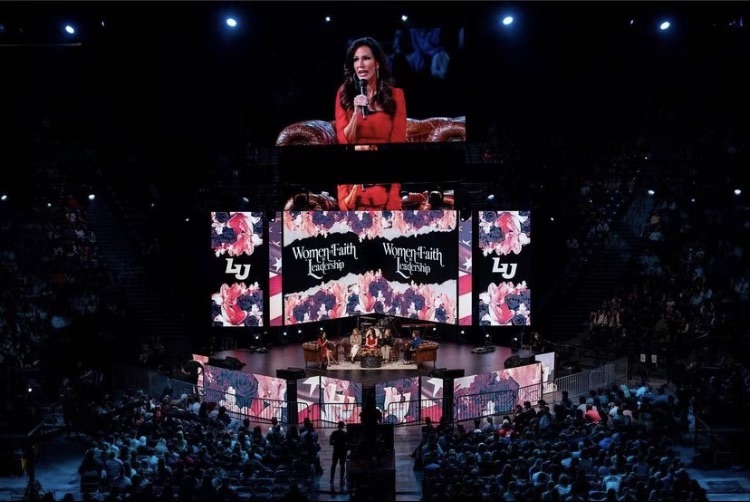 Penny Nance Speaks to 15,000 College Students at Liberty University